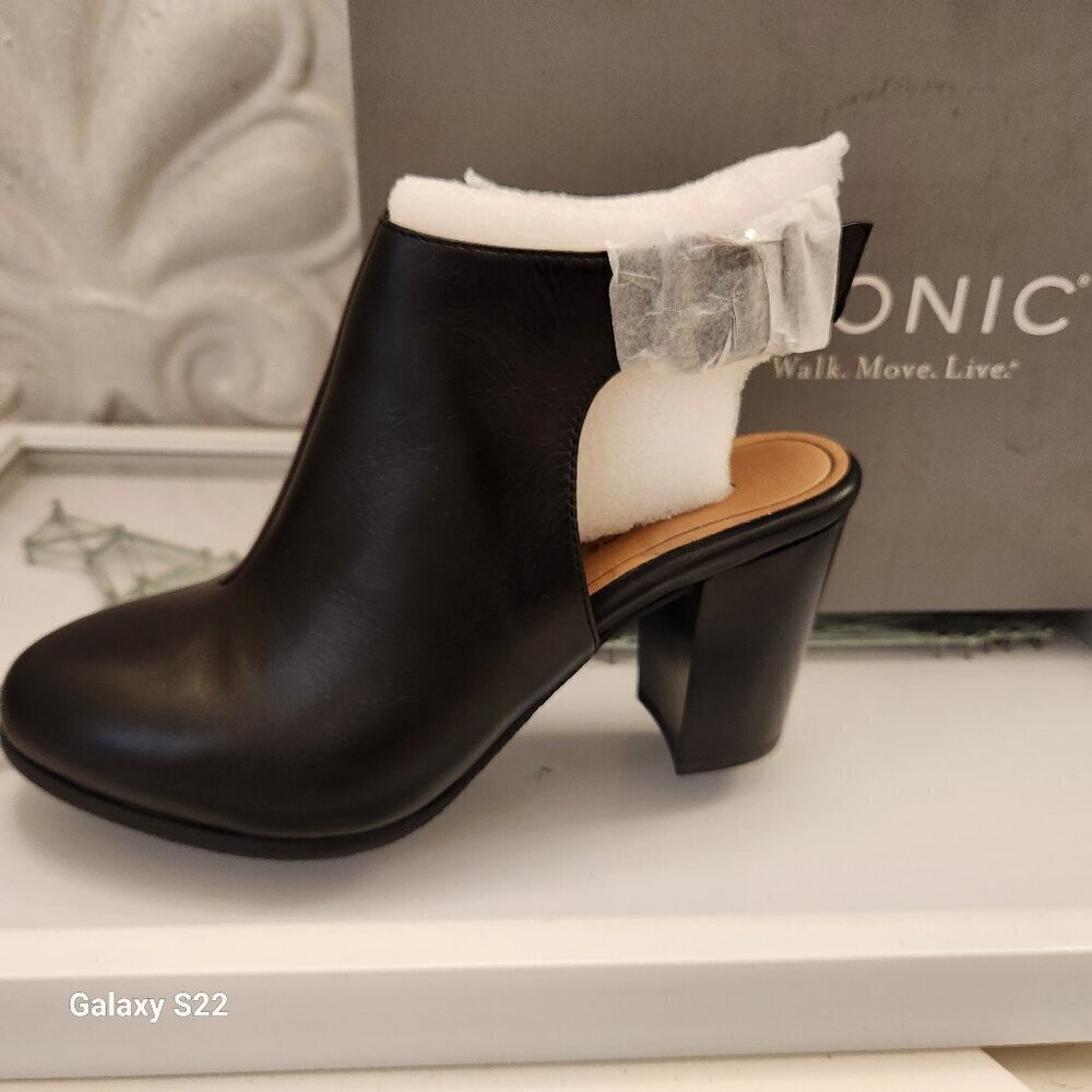 Vionic Black Ankle Boots